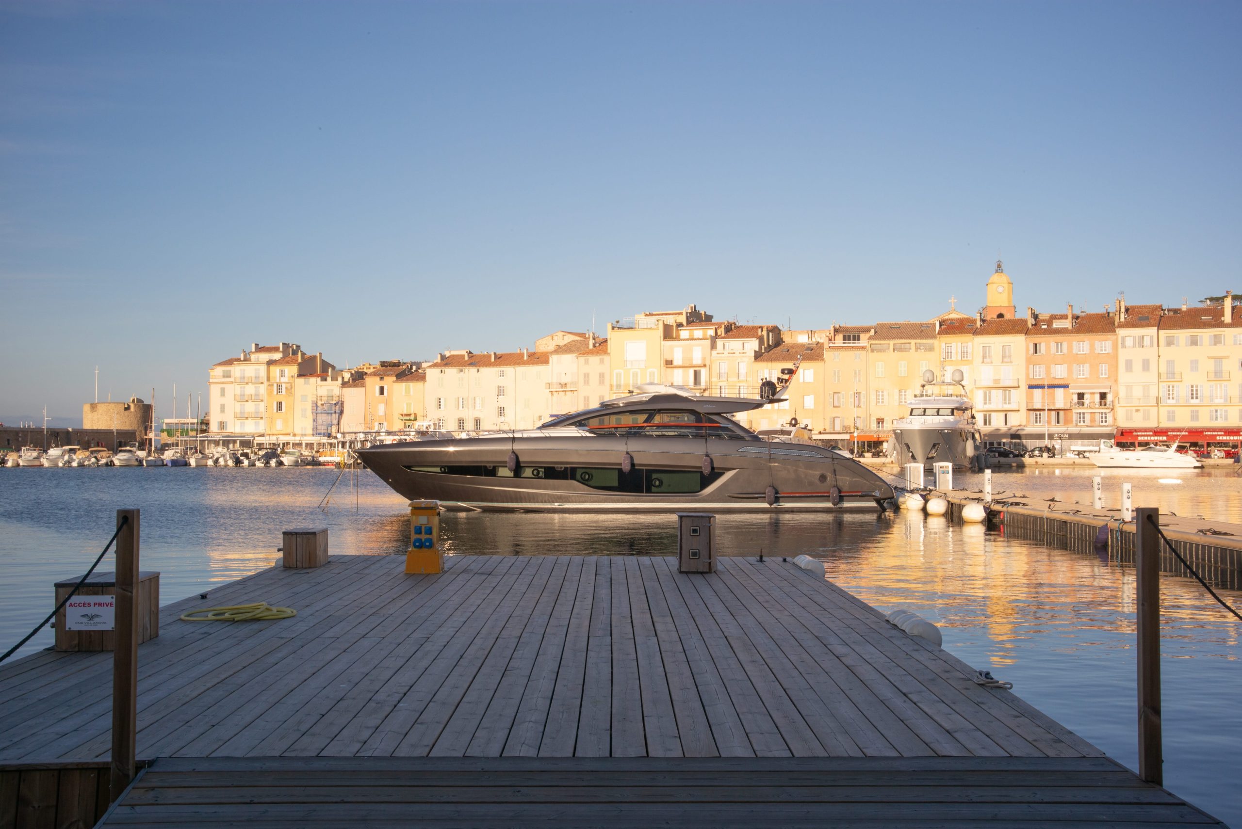 Photo - Yacht Saint-Tropez - hotel st tropez bord de mer